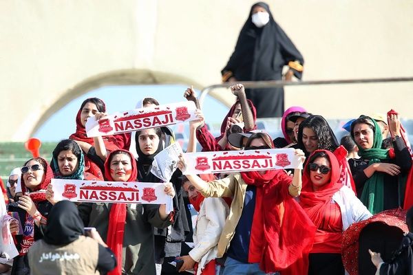 پروژه تندروها برای ممنوع کردن ورود زنان به استادیوم؛ هر بار یک استادیوم
