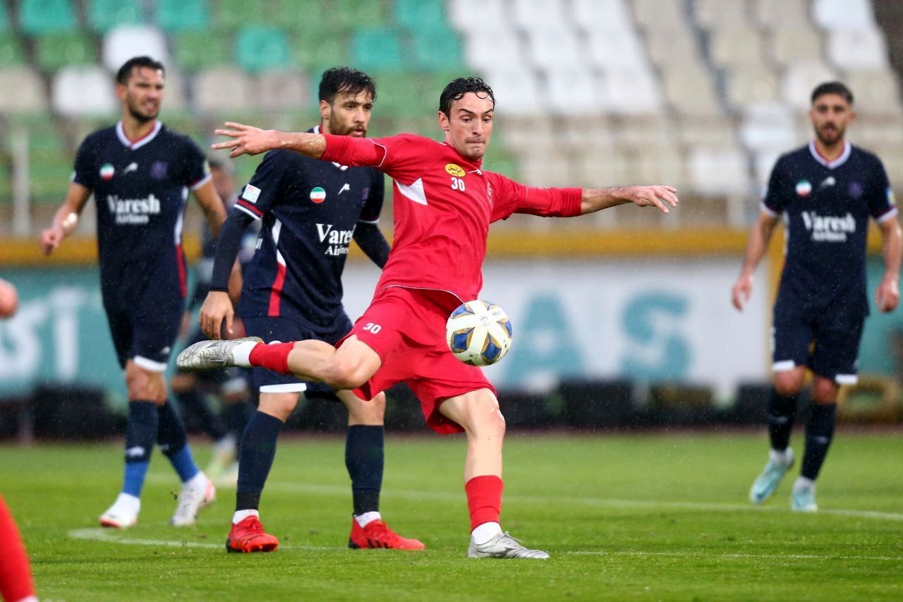 جلوی هواداران را گرفتند؛ پیش از بازی حساس پرسپولیس و نساجی