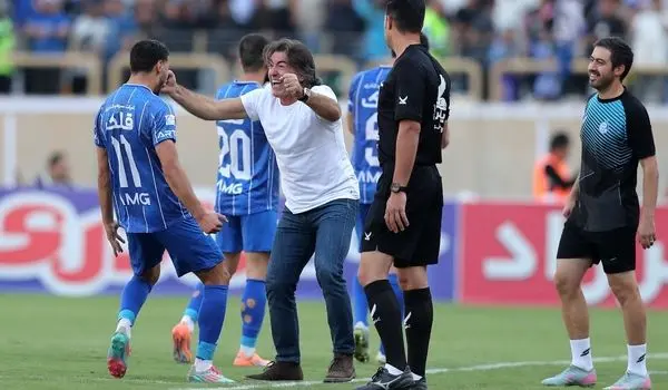 استقلال با پیروزی قاطع برابر فجرسپاسی، به صدر جدول لیگ برتر صعود کرد