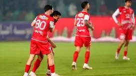  پیروزی پرسپولیس در جدال دشوار با خیبر؛ شعارهای اعتراضی که به تشویق تبدیل شد