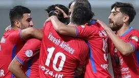 فرار پرسپولیس ده نفره از قائم شهر با دبل اورونوف