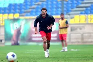 فوری: پرسپولیس آماده فروش اوستون اورونوف