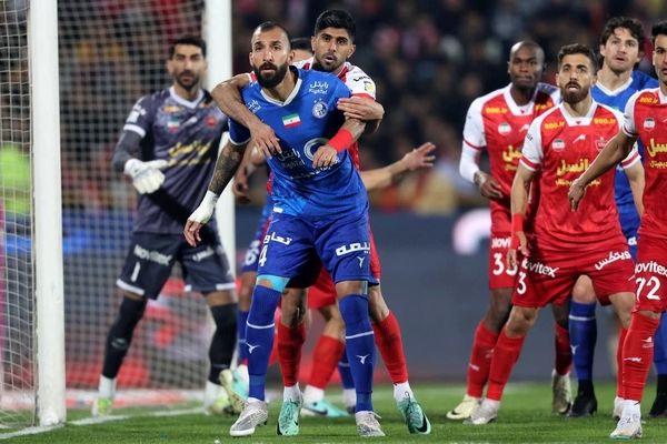 شوک بزرگ به سرخ‌پوشان؛ هافبک پرسپولیس فصل را از دست داد