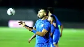 جزئیات جدید از اتفاقی که بین رامین رضاییان و یک هوادار دختر در اتوبوس استقلال افتاد