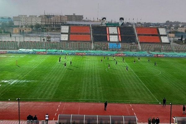 لوران بلان: من بلیط بازی پرسپولیس را می‌خواهم