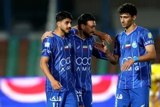 خلاصه بازی: استقلال ۲ - ۱ فجرسپاسی