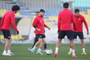 شلوغی مسیر تهران - اصفهان؛ پرسپولیس به دنبال معاوضه بازیکن ناراضی با ستاره سپاهان