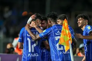 استقلال با طوفان آسانی و الحدادی صدر را پس گرفت؛ چهارمین برد پیاپی شاگردان ساپینتو