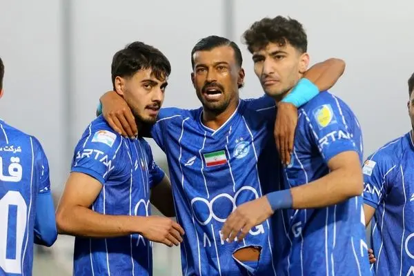 خلاصه بازی: استقلال ۱ - ۰ فولاد