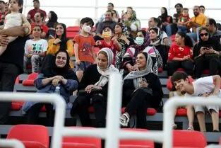 جزئیات ممنوعیت حضور زنان در دیدار نساجی - پرسپولیس